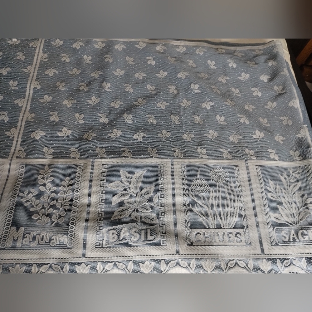 New 3 Continuous Panels Of Floral Herb Patterned Fabric